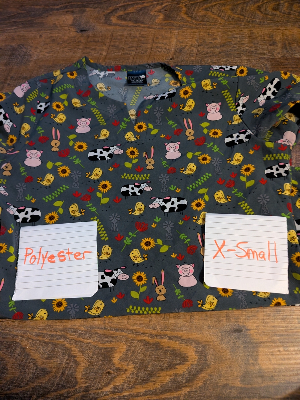 Gray Animal & Floral Print Scrub Top Xsmall